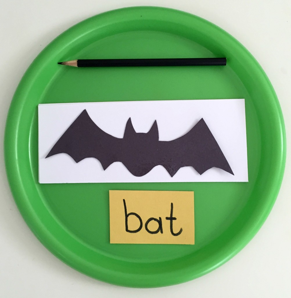 Halloween Activities in the Preschool Classroom - Tracing 