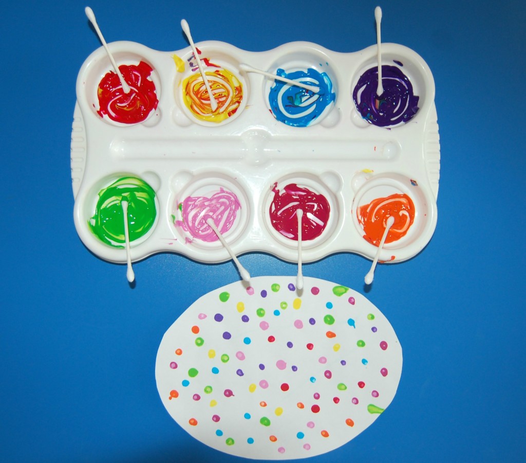 Art Project for Kids - Polka Dot Easter Egg 