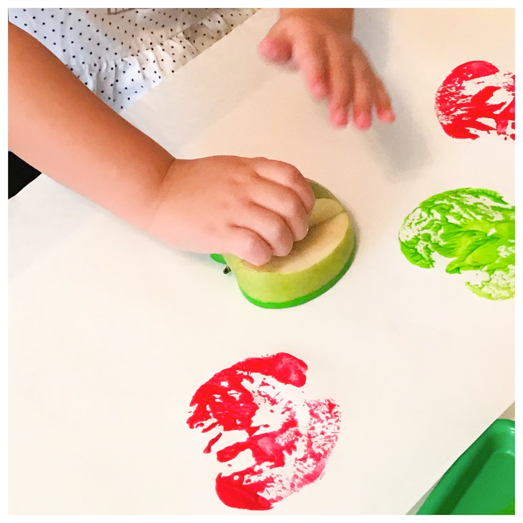 Quick and Easy to Prep Preschool Art Projects - Stamping 